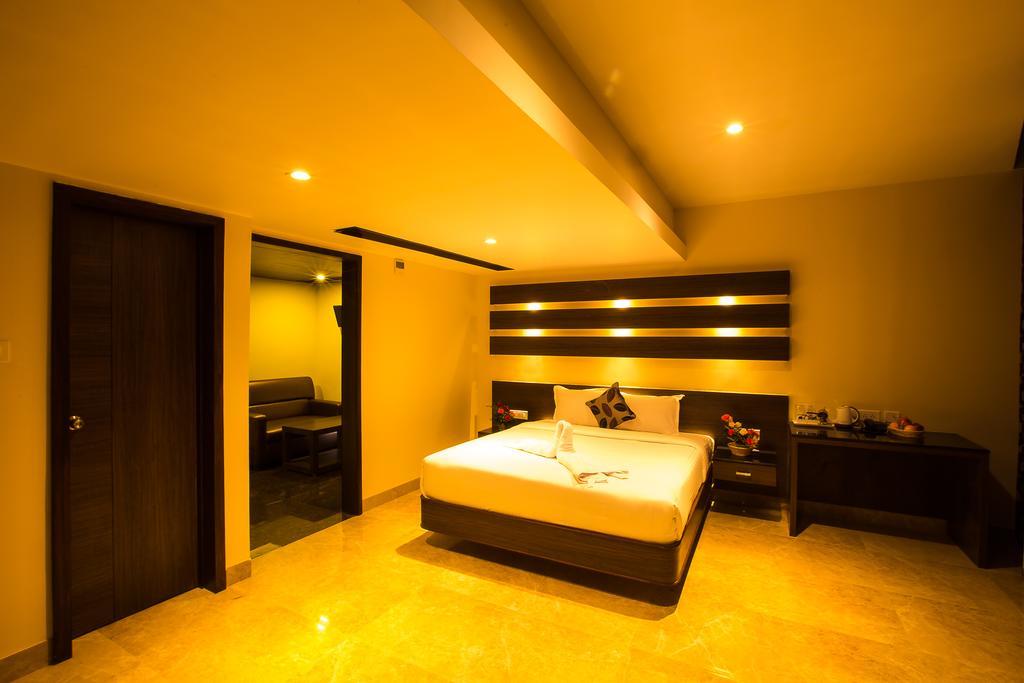 Hotel Radha Prasad Erode Room photo
