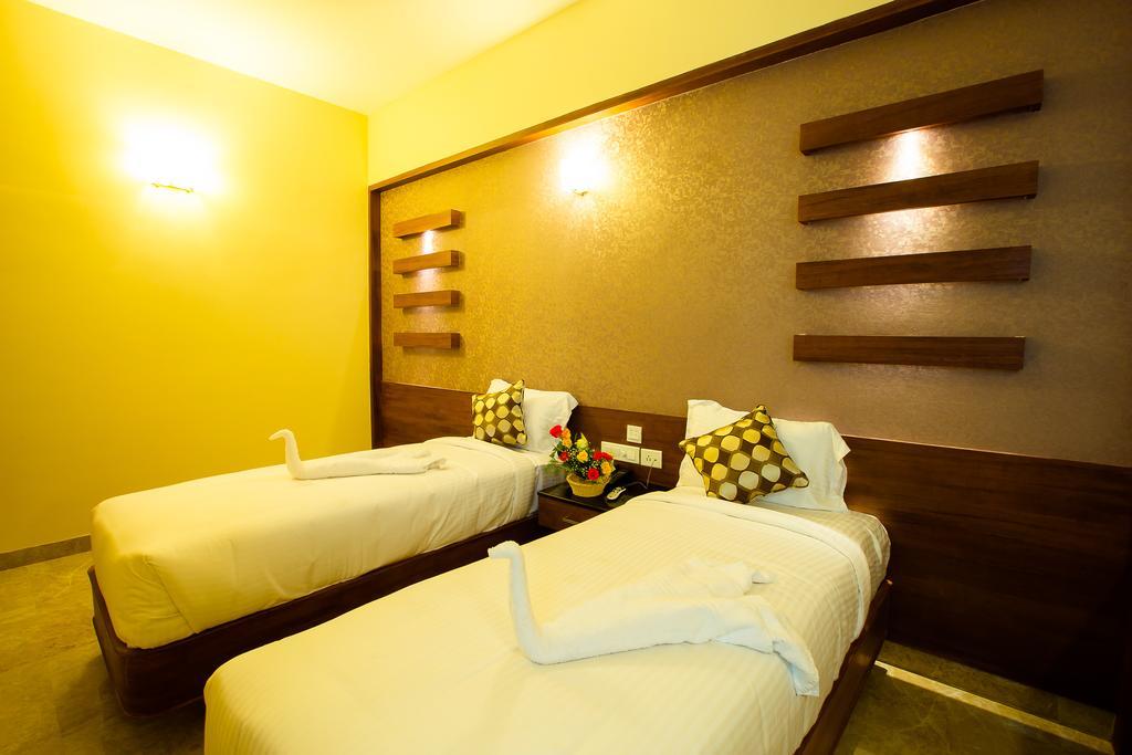 Hotel Radha Prasad Erode Room photo
