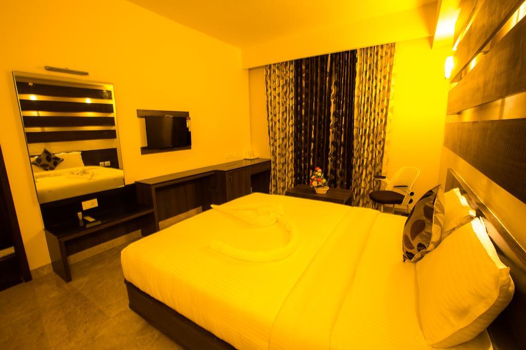 Hotel Radha Prasad Erode Room photo